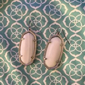 Kendra Scott Silver Drop Elle Earrings in Ivory Mother-of-Pearl